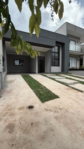 Casa 3 quartos e 2 banheiros, à venda, no bairro Vila Monte Alegre em Paulínia
