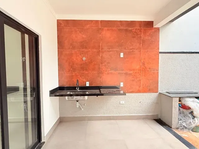 Casa 3 quartos e 2 banheiros, à venda, no bairro Vila Monte Alegre em Paulínia