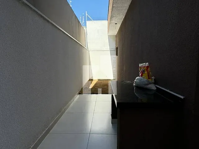 Casa com 156m² 3 quartos e 2 banheiros, à venda, no bairro Residencial Santa Giovana em Jundiaí