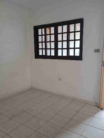 Casa com 125m² 2 quartos e 1 banheiro, à venda, no bairro Loteamento Residencial Carangola em Pindamonhangaba