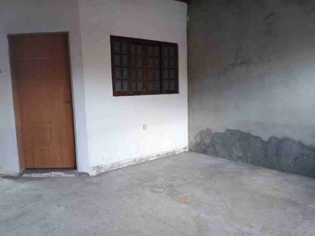 Casa com 125m² 2 quartos e 1 banheiro, à venda, no bairro Loteamento Residencial Carangola em Pindamonhangaba