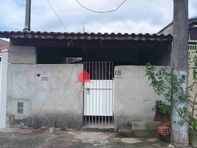 Casa com 125m² 2 quartos e 1 banheiro, à venda, no bairro Loteamento Residencial Carangola em Pindamonhangaba