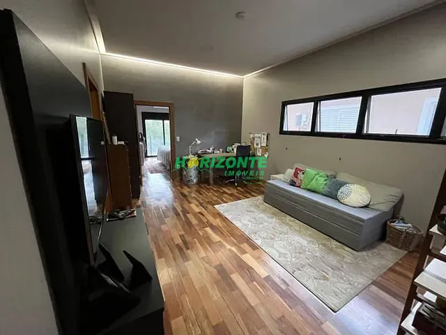 Casa com 250m² 3 quartos e 4 banheiros, à venda, no bairro Urbanova em São José dos Campos