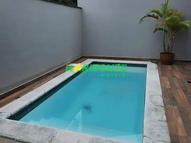 Casa com 250m² 3 quartos e 4 banheiros, à venda, no bairro Urbanova em São José dos Campos