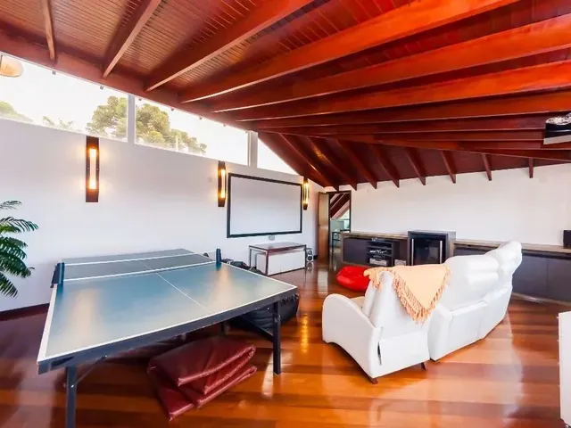 Casa com 725m² 3 quartos e 4 banheiros, para alugar, no bairro Santa Felicidade em Curitiba