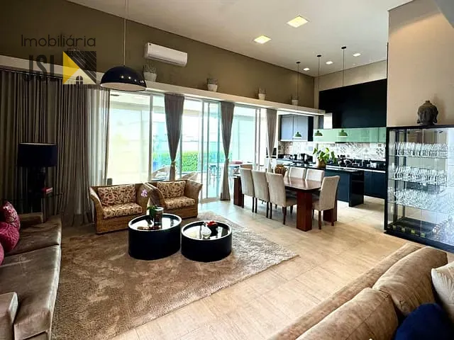 Casa 3 quartos e 5 banheiros, à venda, no bairro Bairro do Grama em Caçapava