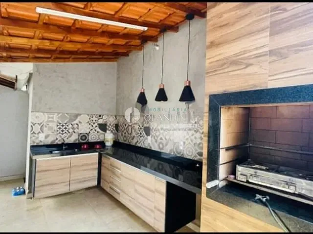 Casa com 311m² 2 quartos e 2 banheiros, à venda, no bairro Rota das Flores em Artur Nogueira