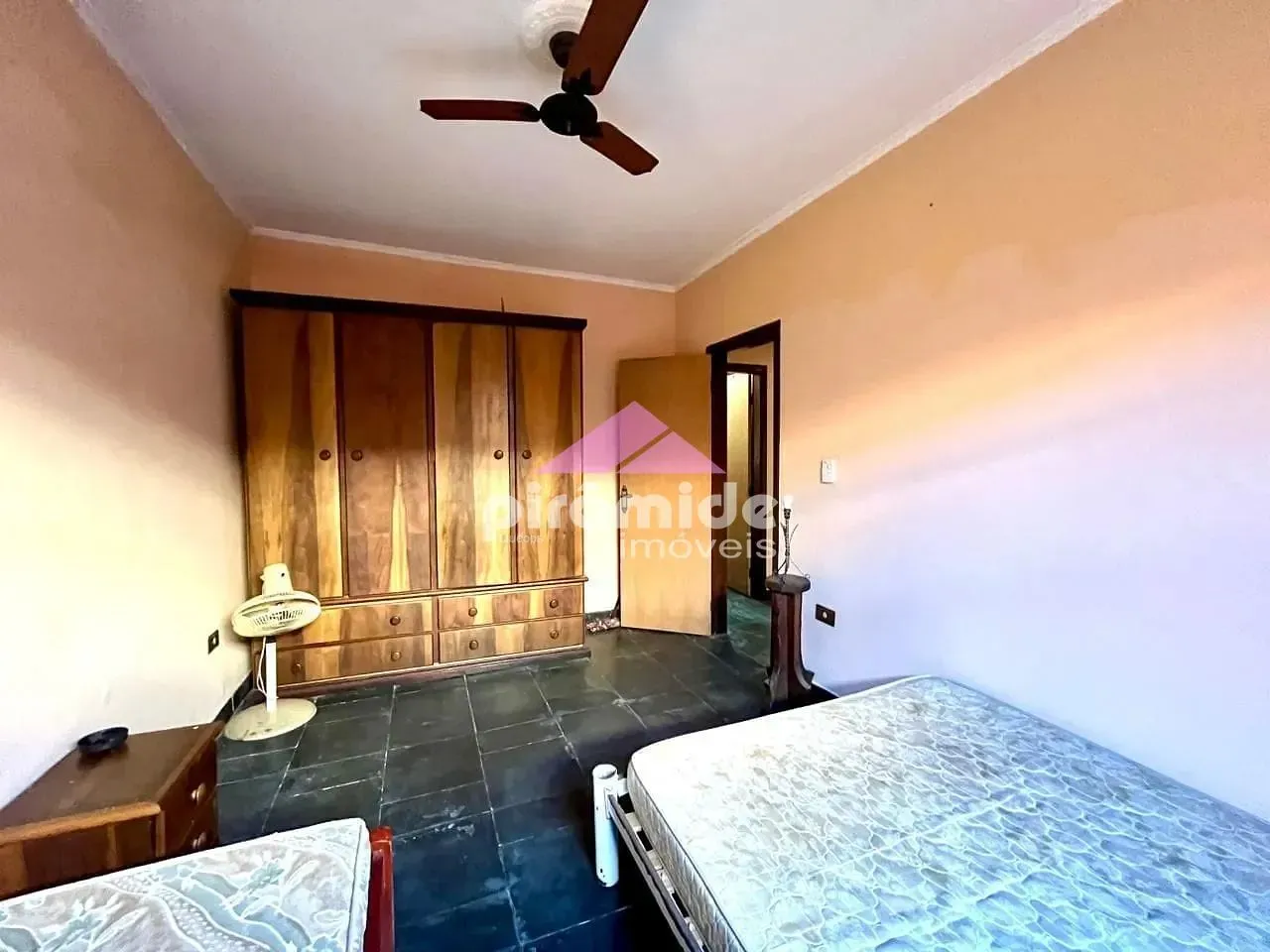 Casa, 4 quartos, 240 m² - Foto 18