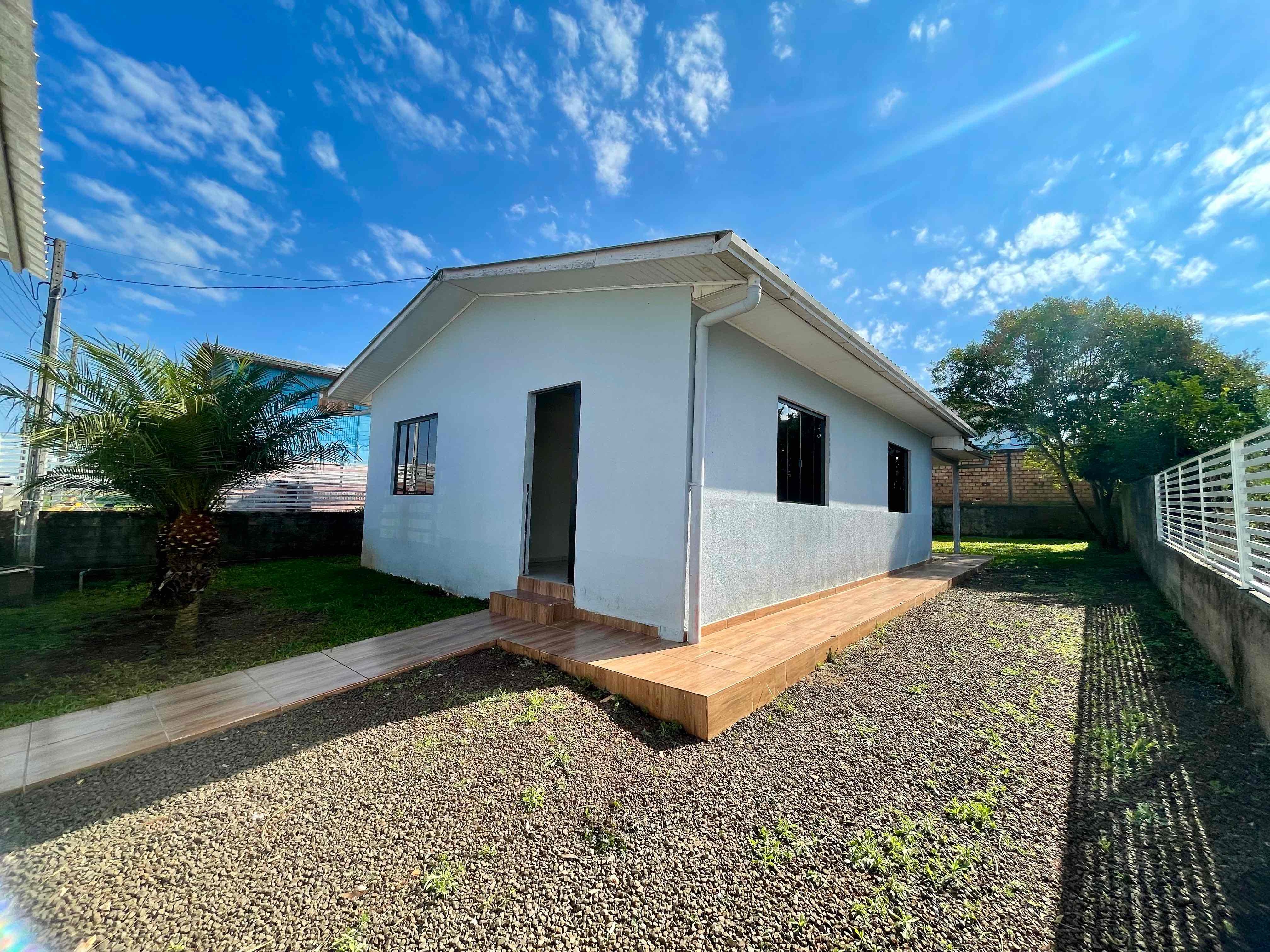 Casa para alugar com 2 dormitórios, 1 banheiro, 2 vagas de garagens e 88m² de área privativa no bairro Di Fiori