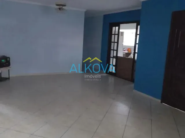 Casa com 300m² 3 quartos e 3 banheiros, à venda, no bairro Jardim Satélite em São José dos Campos