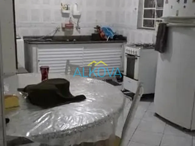Casa com 300m² 3 quartos e 3 banheiros, à venda, no bairro Jardim Satélite em São José dos Campos