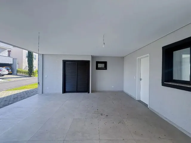Casa com 252m² 3 quartos e 3 banheiros, à venda, no bairro Santa Felicidade em Curitiba