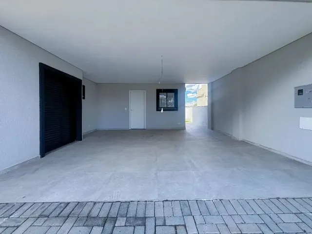 Casa com 252m² 3 quartos e 3 banheiros, à venda, no bairro Santa Felicidade em Curitiba