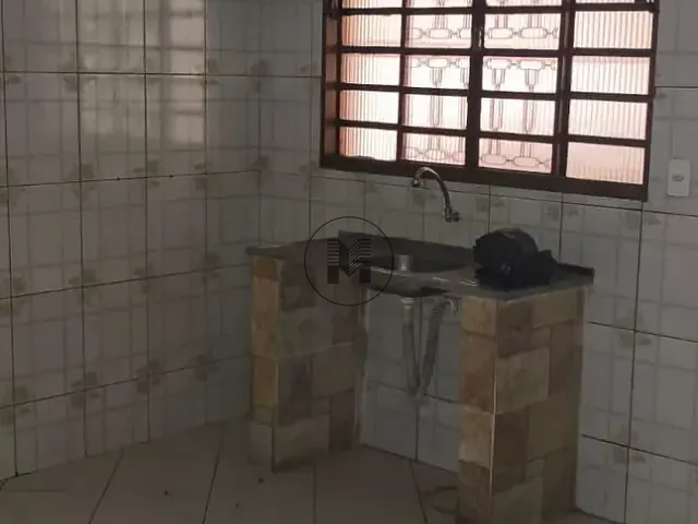 Casa 2 quartos e 1 banheiro, para alugar, no bairro Cidade Nova em Potim