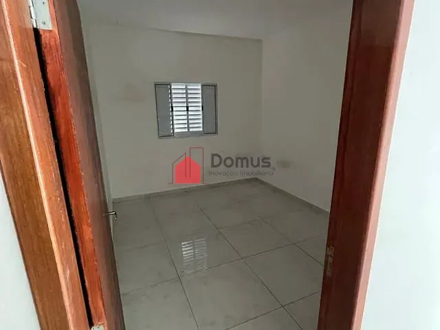 Casa com 175m² 3 quartos e 2 banheiros, à venda ou para alugar, no bairro Loteamento Santa Clara em Pindamonhangaba