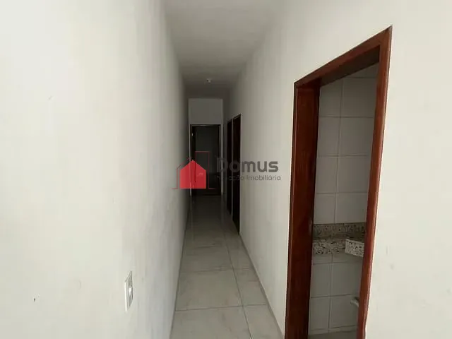 Casa com 175m² 3 quartos e 2 banheiros, à venda ou para alugar, no bairro Loteamento Santa Clara em Pindamonhangaba