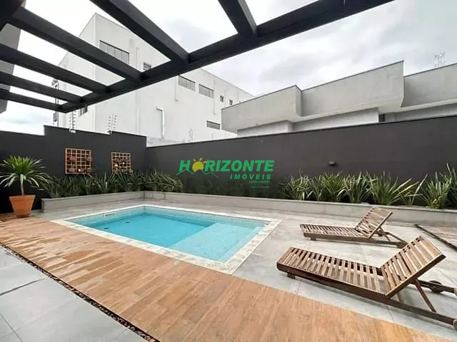 Casa 4 quartos e 5 banheiros, à venda, no bairro Urbanova em São José dos Campos
