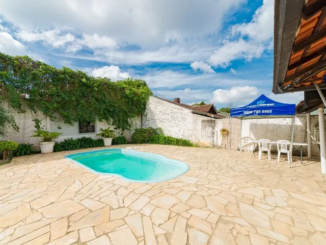 Casa com 610m² 4 quartos e 4 banheiros, à venda, no bairro Santa Felicidade em Curitiba