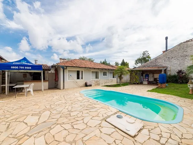 Casa com 610m² 4 quartos e 4 banheiros, à venda, no bairro Santa Felicidade em Curitiba