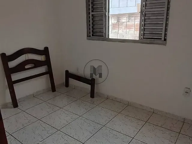 Casa 2 quartos e 1 banheiro, à venda, no bairro Chacaras Agricolas em Guaratinguetá