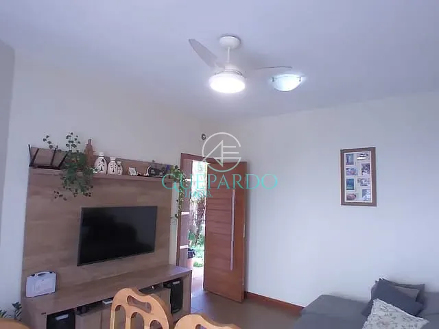 Casa com 200m² 3 quartos e 2 banheiros, à venda, no bairro Jardim Alto do Cafezal em Londrina