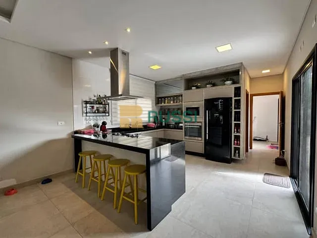 Casa com 451m² 5 quartos e 5 banheiros, à venda, no bairro Condomínio Residencial Monaco em São José dos Campos