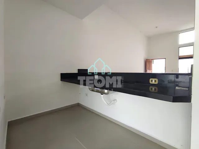 Casa 3 quartos e 3 banheiros, à venda, no bairro Vale dos Cristais em Taubaté