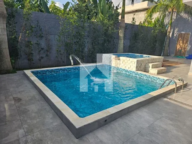 Casa com 450m² 3 quartos e 2 banheiros, à venda, no bairro Loteamento Vale Azul I em Jundiaí