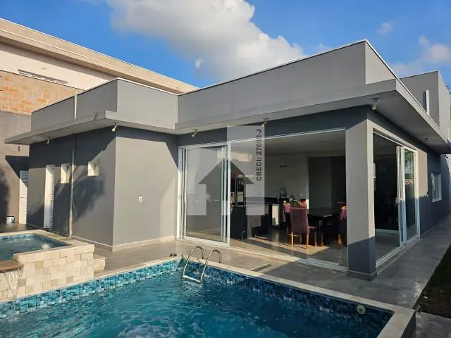 Casa com 450m² 3 quartos e 2 banheiros, à venda, no bairro Loteamento Vale Azul I em Jundiaí