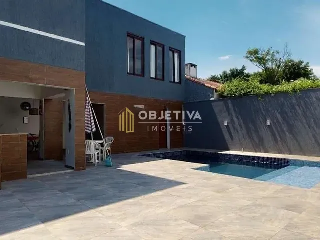 Casa 4 quartos e 4 banheiros, à venda, no bairro Guarujá em Porto Alegre