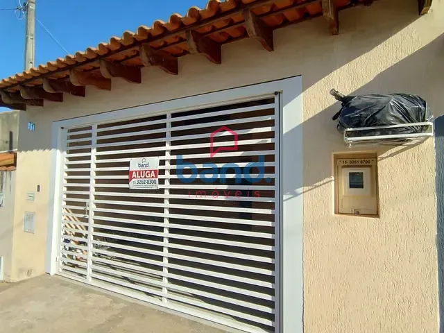 Casa 2 quartos e 2 banheiros, para alugar, no bairro Parque Residencial Rafael Alcalá em Porto Feliz