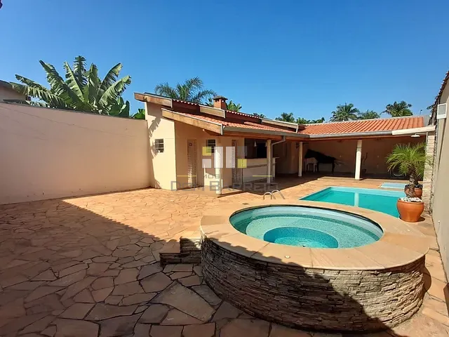 Casa com 250m² 3 quartos e 3 banheiros, à venda, no bairro Parque Residencial Casarão em Sumaré
