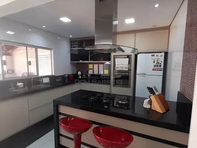 Casa com 250m² 3 quartos e 3 banheiros, à venda, no bairro Parque Residencial Casarão em Sumaré
