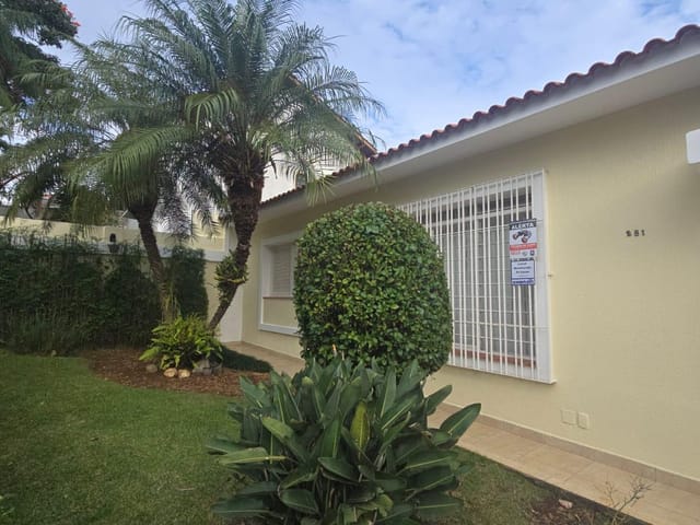 Casa com 285m² 3 quartos e 5 banheiros, à venda, no bairro Jardim Londrina em São Paulo