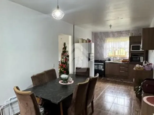 Casa 2 quartos e 1 banheiro, à venda, no bairro Centro em Fazenda Vilanova