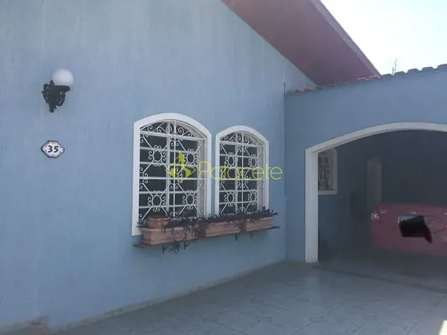 Casa com 310m² 3 quartos e 3 banheiros, à venda, no bairro Jardim Maria Augusta em Taubaté