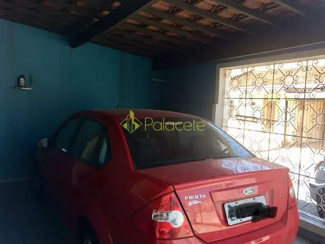 Casa com 310m² 3 quartos e 3 banheiros, à venda, no bairro Jardim Maria Augusta em Taubaté