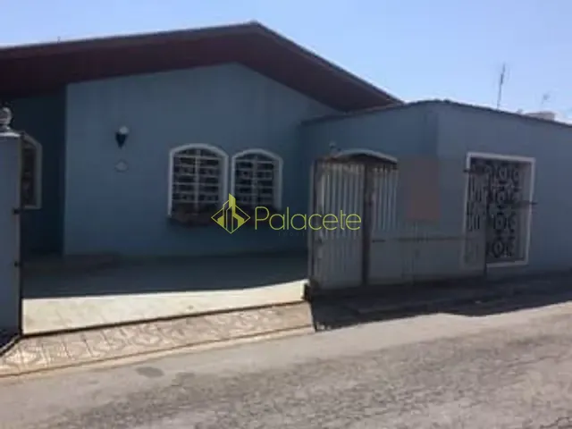 Casa com 310m² 3 quartos e 3 banheiros, à venda, no bairro Jardim Maria Augusta em Taubaté