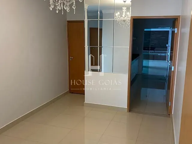 Casa com 180m² 3 quartos e 2 banheiros, à venda, no bairro Residencial Center Ville em Goiânia