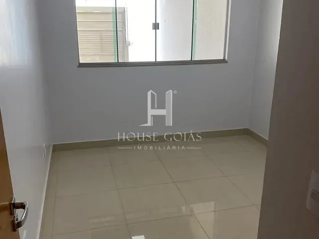 Casa com 180m² 3 quartos e 2 banheiros, à venda, no bairro Residencial Center Ville em Goiânia