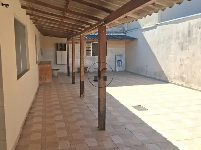 Casa 3 quartos e 2 banheiros, à venda, no bairro Parque das Árvores em Guaratinguetá