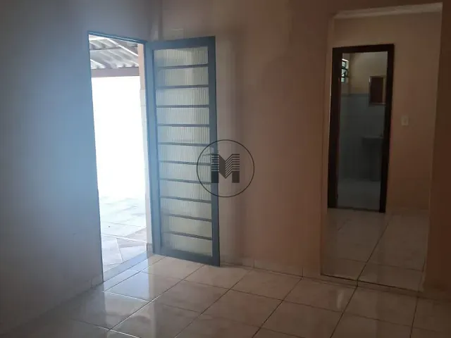 Casa 3 quartos e 2 banheiros, à venda, no bairro Parque das Árvores em Guaratinguetá