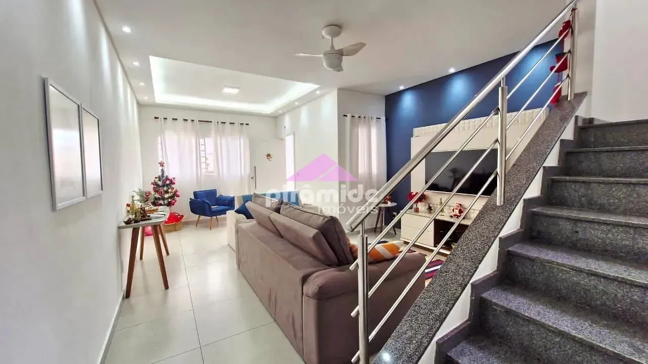 Casa, 3 quartos, 190 m² - Foto 2