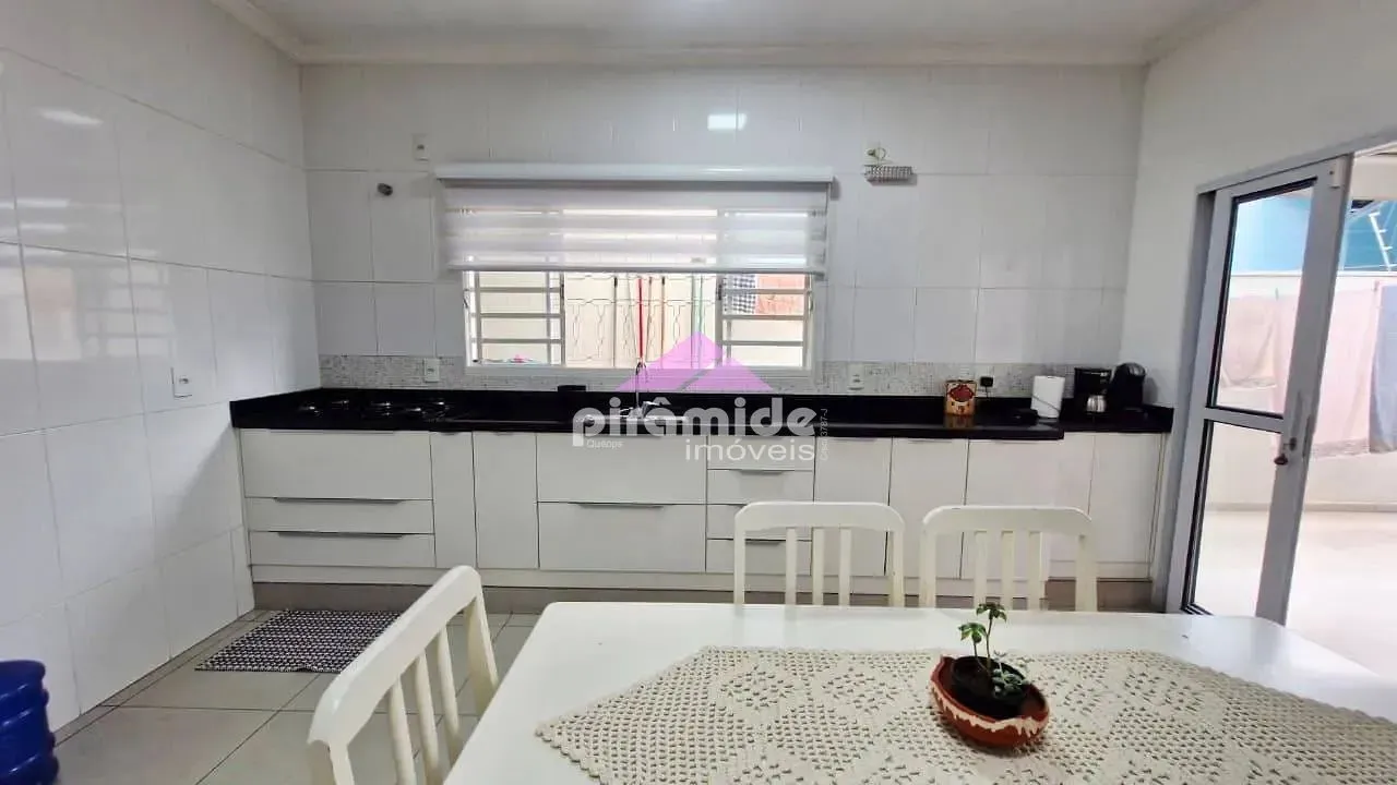 Casa, 3 quartos, 190 m² - Foto 20