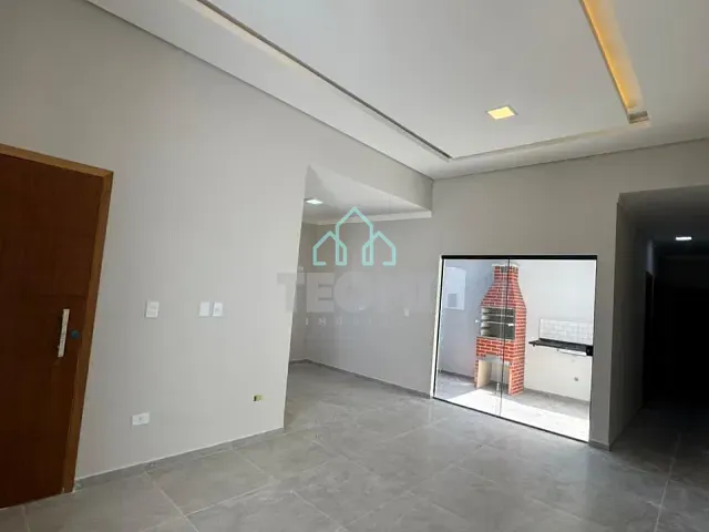 Casa 2 quartos e 2 banheiros, à venda, no bairro Areão em Taubaté