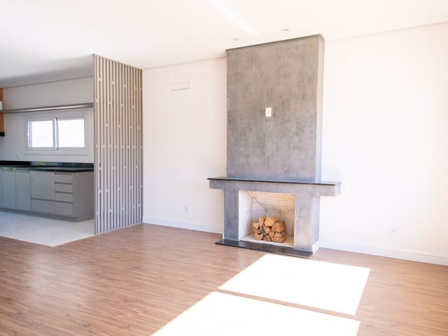 Casa com 432m² 3 quartos e 4 banheiros, à venda, no bairro Laranjal em Pelotas