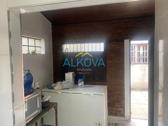 Casa com 328m² 3 quartos e 2 banheiros, à venda, no bairro Jardim Alvorada em São José dos Campos