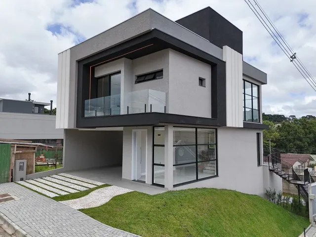 Casa com 312m² 3 quartos e 4 banheiros, à venda, no bairro Santa Felicidade em Curitiba