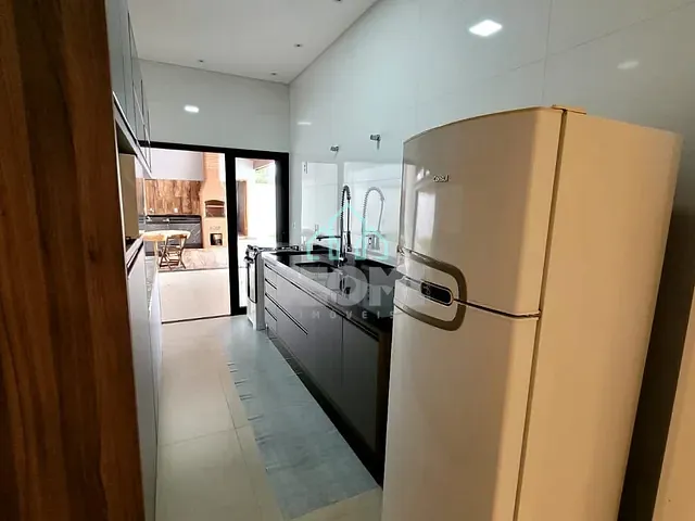 Casa 3 quartos e 2 banheiros, à venda, no bairro Parque São Cristóvão em Taubaté