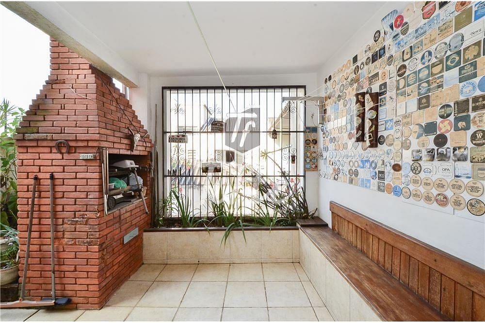 Casa à venda com 3 quartos, 280m² - Foto 2